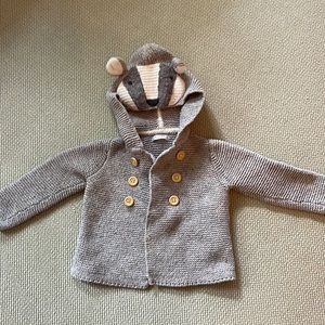 Baby Boden Hooded Sweater. Excellent used condition. Size 18-24 months